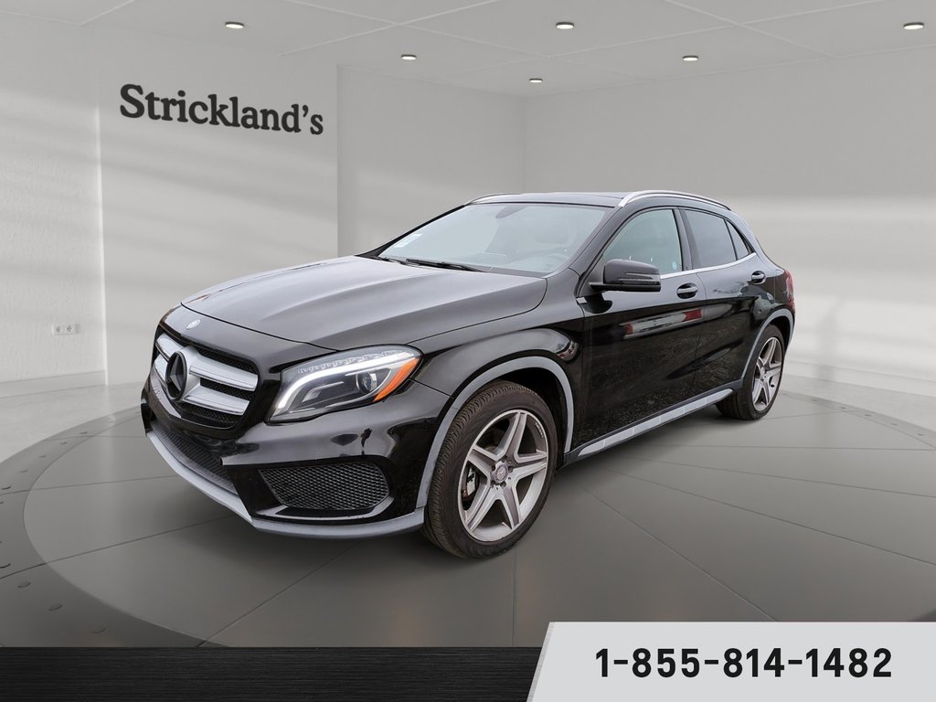 2016  GLA250 4MATIC SUV in Stratford, Ontario - 1 - w1024h768px