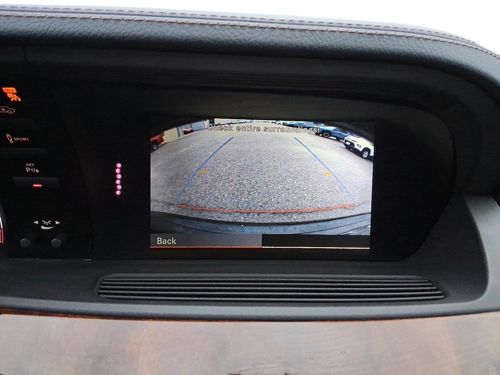 2013 Mercedes-Benz S550V4M 4MATIC Sedan in Stratford, Ontario - 24 - w1024h768px