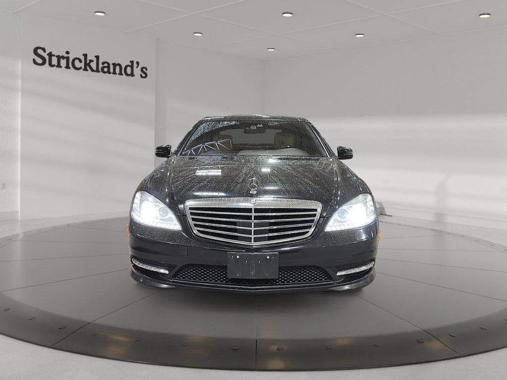 2013 Mercedes-Benz S550V4M 4MATIC Sedan in Stratford, Ontario - 2 - w1024h768px