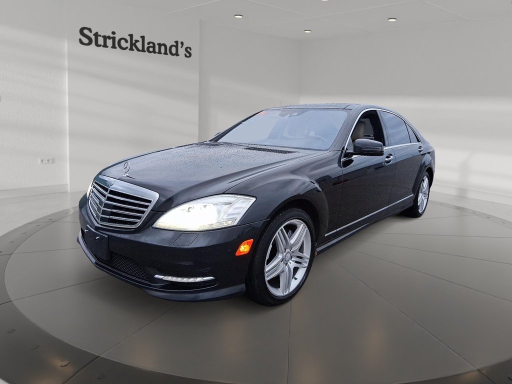 2013 Mercedes-Benz S550V4M 4MATIC Sedan in Stratford, Ontario - 1 - w1024h768px