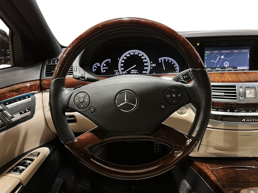 2013 Mercedes-Benz S550V4M 4MATIC Sedan in Stratford, Ontario - 11 - w1024h768px
