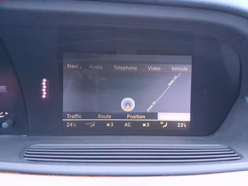 2013 Mercedes-Benz S550V4M 4MATIC Sedan in Stratford, Ontario - 25 - w1024h768px