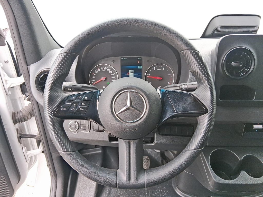 2025 Mercedes-Benz Sprinter Cargo Van 2500 High Roof I4 Diesel 170 in Stratford, Ontario - 11 - w1024h768px