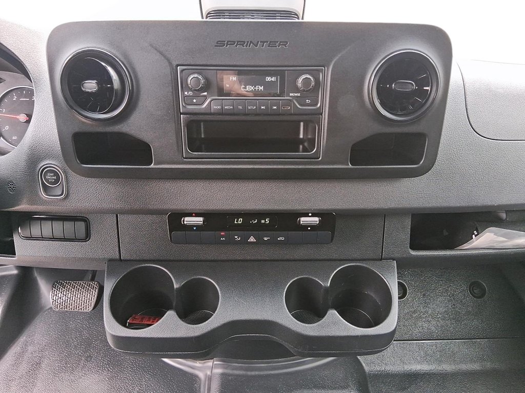 2025 Mercedes-Benz Sprinter Cargo Van 2500 High Roof I4 Diesel 170 in Stratford, Ontario - 14 - w1024h768px