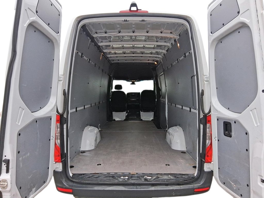 2025 Mercedes-Benz Sprinter Cargo Van 2500 High Roof I4 Diesel 170 in Stratford, Ontario - 6 - w1024h768px