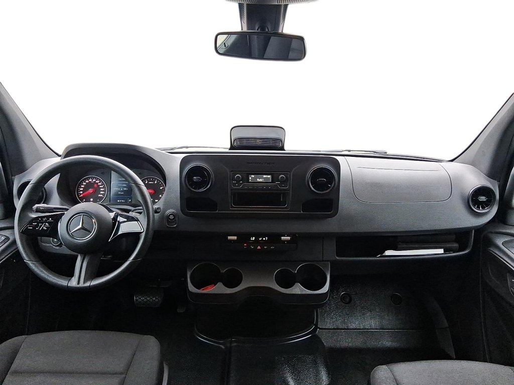 2025 Mercedes-Benz Sprinter Cargo Van 2500 High Roof I4 Diesel 170 in Stratford, Ontario - 9 - w1024h768px