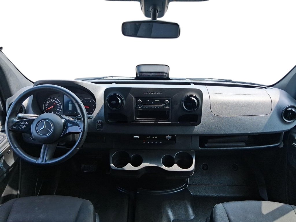 2025 Mercedes-Benz Sprinter Cargo Van 2500 High Roof I4 Diesel 170 in Stratford, Ontario - 9 - w1024h768px