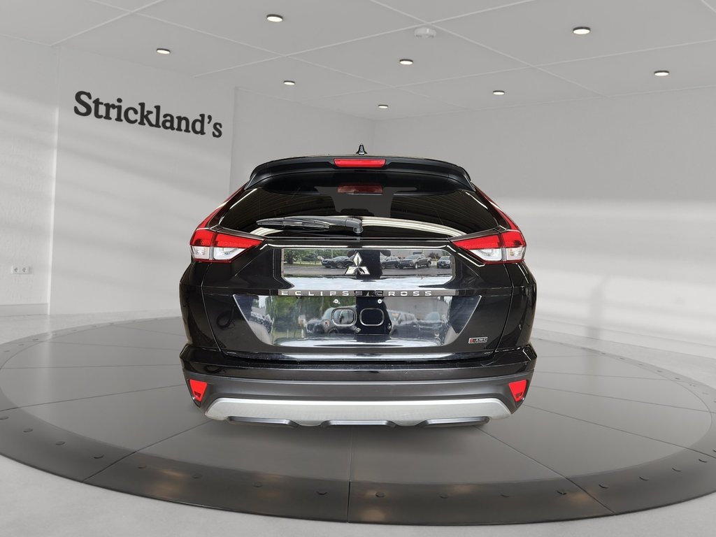 2022 Mitsubishi Eclipse Cross ES S-AWC in Stratford, Ontario - 3 - w1024h768px