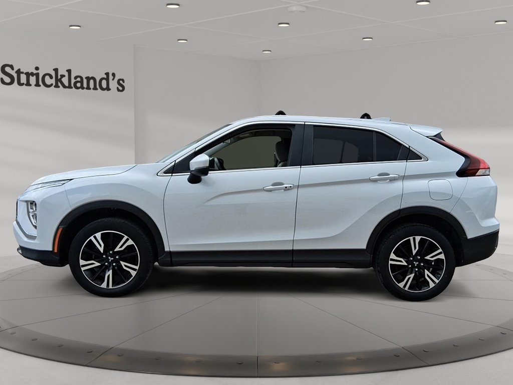 2024 Mitsubishi Eclipse Cross ES S-AWC in Stratford, Ontario - 5 - w1024h768px