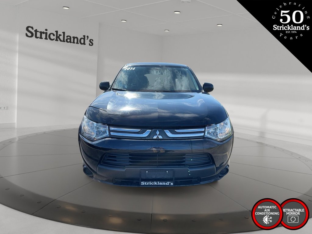 2014  Outlander 4WD ES in Stratford, Ontario - 2 - w1024h768px