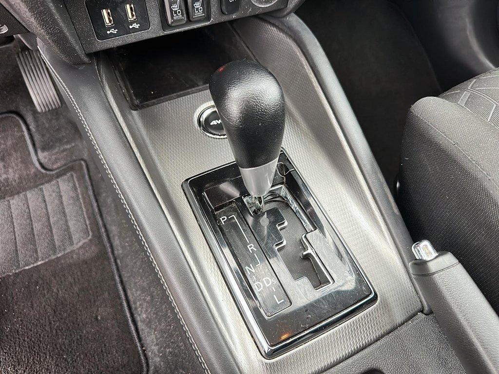 2022 Mitsubishi RVR 2.4L SE AWC - CVT in Stratford, Ontario - 14 - w1024h768px