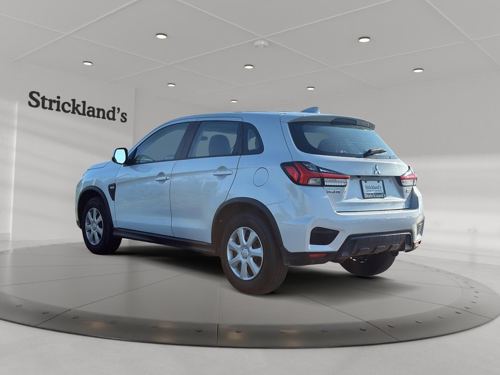2023 Mitsubishi RVR ES AWC - CVT in Stratford, Ontario - 4 - w1024h768px