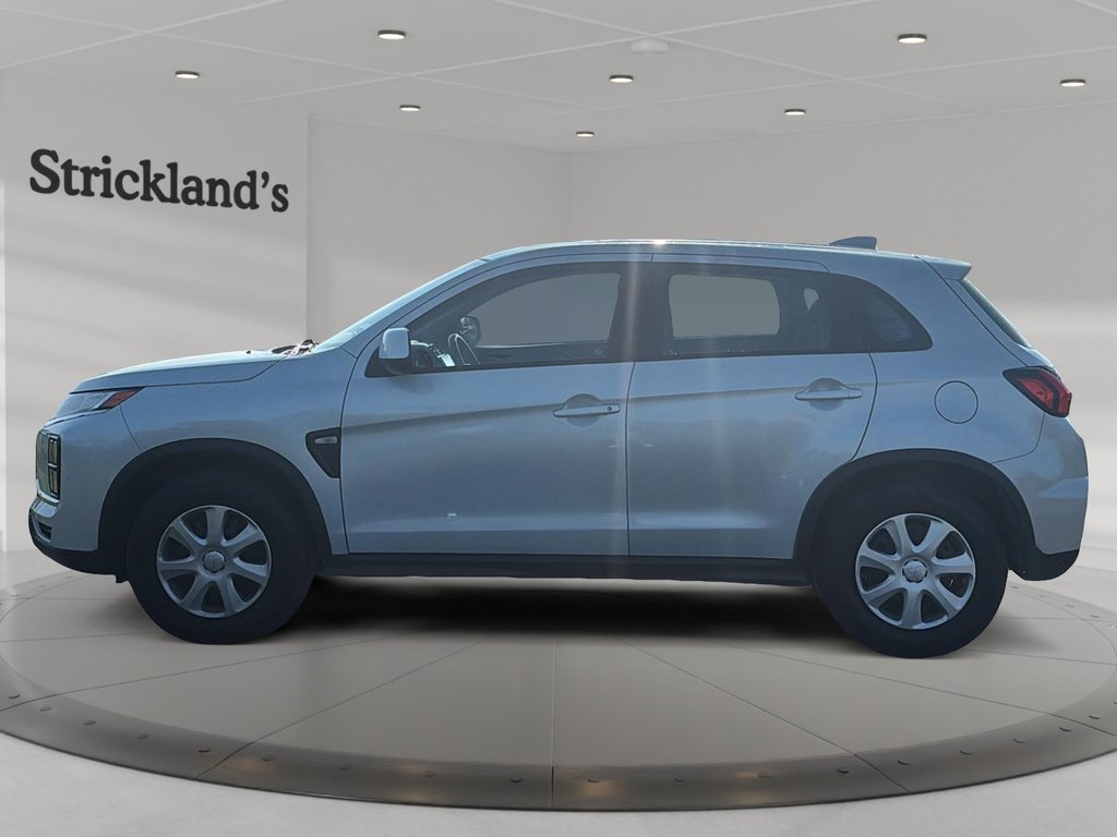 2023 Mitsubishi RVR ES AWC - CVT in Stratford, Ontario - 5 - w1024h768px