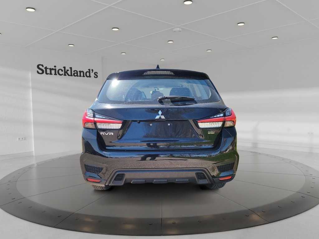 2024 Mitsubishi RVR ES AWC in Stratford, Ontario - 3 - w1024h768px
