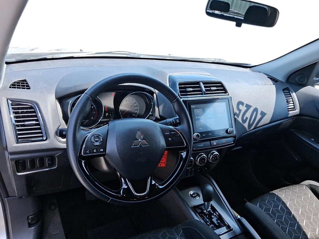 2024 Mitsubishi RVR SE AWC in Stratford, Ontario - 10 - w1024h768px