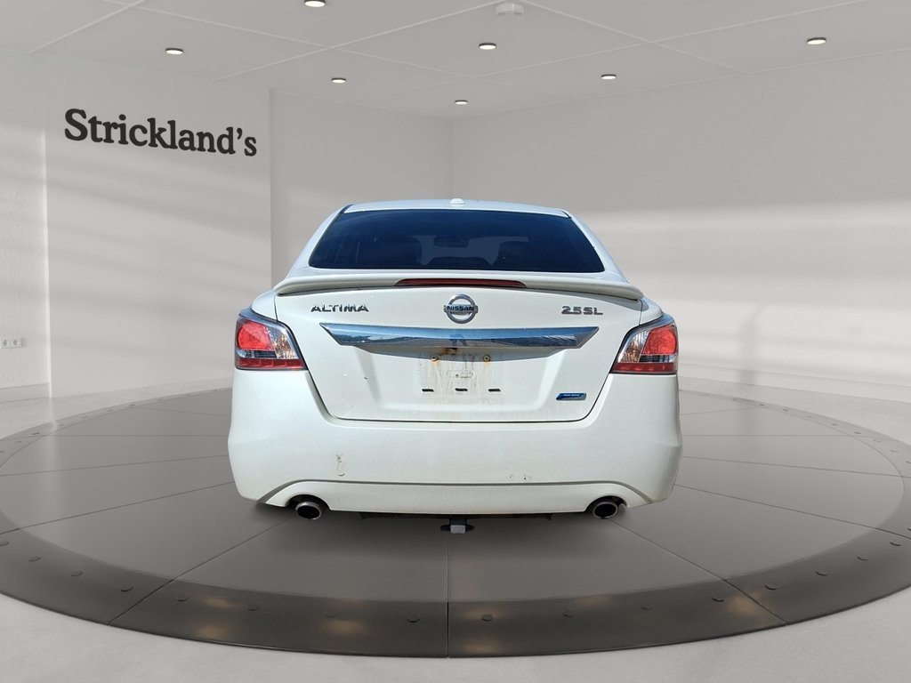 2014 Nissan Altima Sedan 2.5 CVT in Stratford, Ontario - 3 - w1024h768px