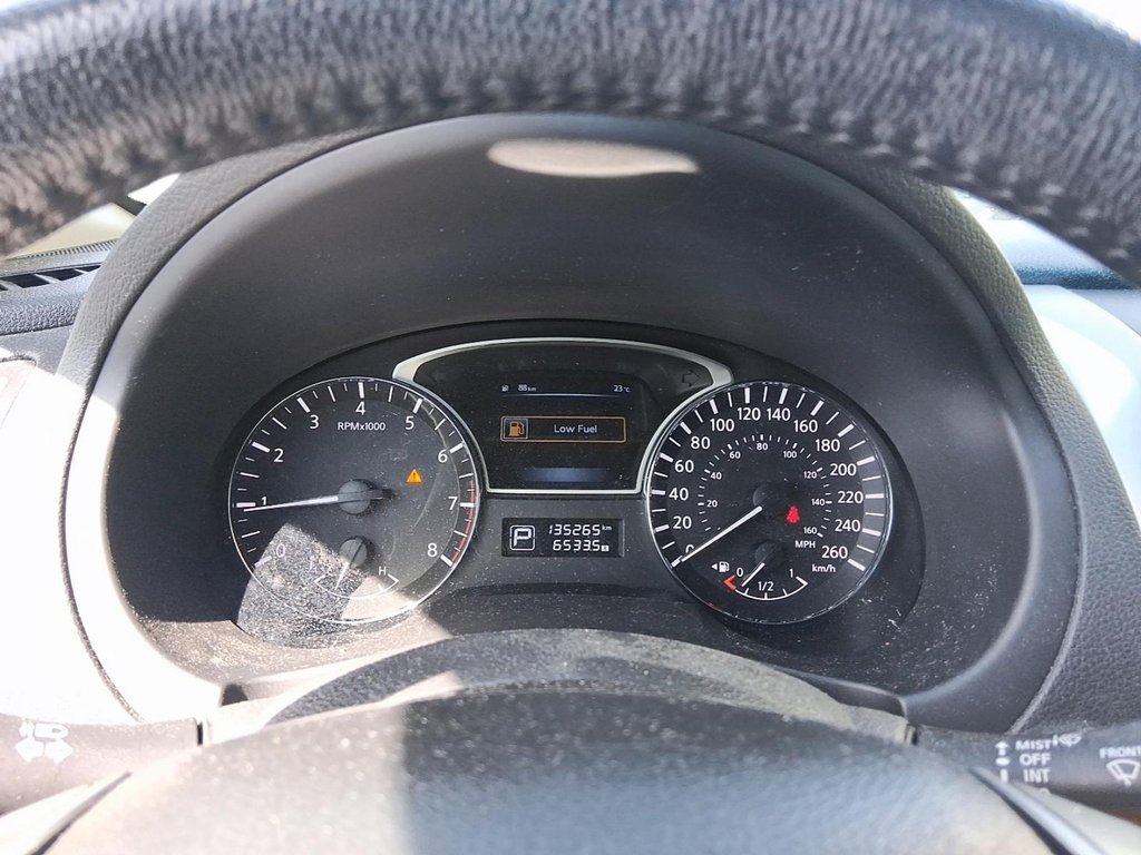 2014 Nissan Altima Sedan 2.5 CVT in Stratford, Ontario - 14 - w1024h768px
