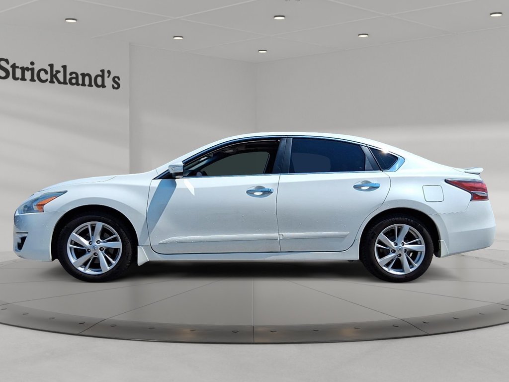 2014 Nissan Altima Sedan 2.5 CVT in Stratford, Ontario - 5 - w1024h768px
