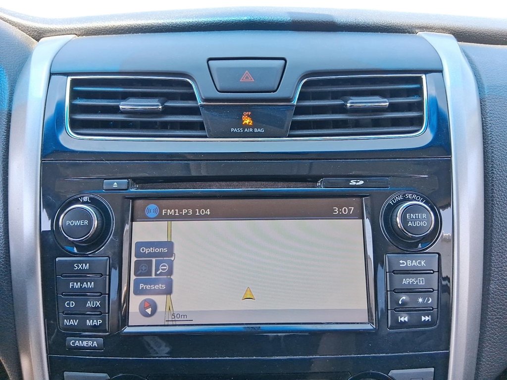 2014 Nissan Altima Sedan 2.5 CVT in Stratford, Ontario - 20 - w1024h768px
