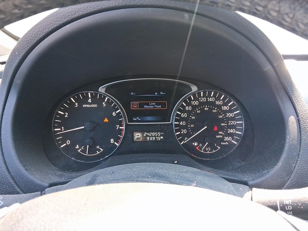 2015 Nissan Altima Sedan 2.5 CVT in Stratford, Ontario - 14 - w1024h768px