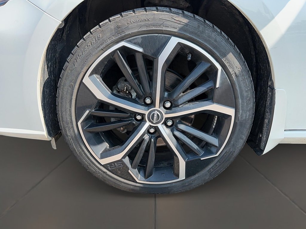 2023 Nissan Altima Sedan 2.5 SR CVT in Stratford, Ontario - 7 - w1024h768px