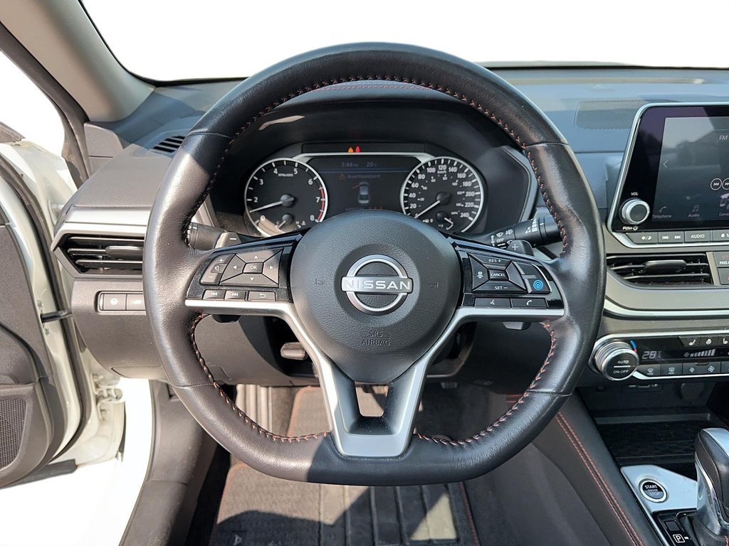 2023 Nissan Altima Sedan 2.5 SR CVT in Stratford, Ontario - 11 - w1024h768px