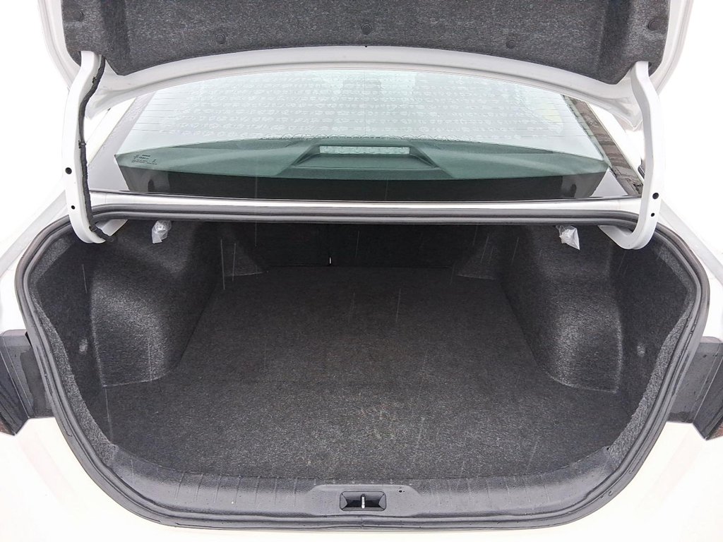 2024 Nissan Altima S AWD in Stratford, Ontario - 6 - w1024h768px