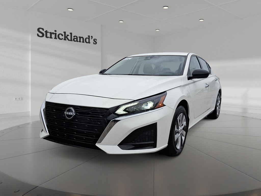 2024 Nissan Altima S AWD in Stratford, Ontario - 1 - w1024h768px