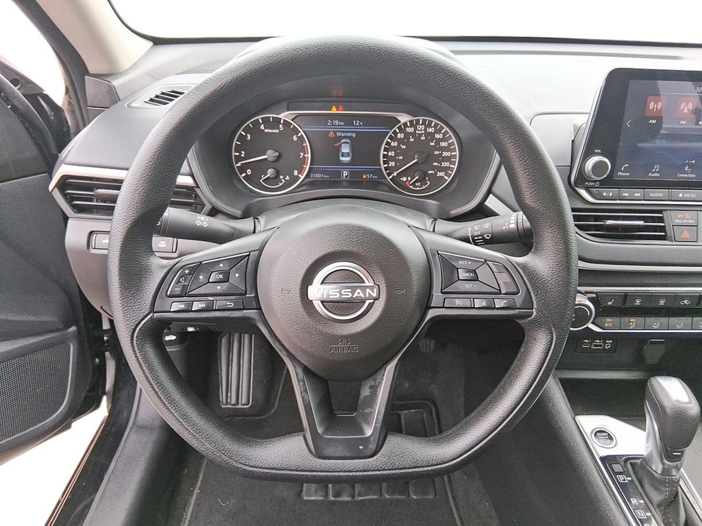 2024 Nissan Altima S AWD in Stratford, Ontario - 12 - w1024h768px