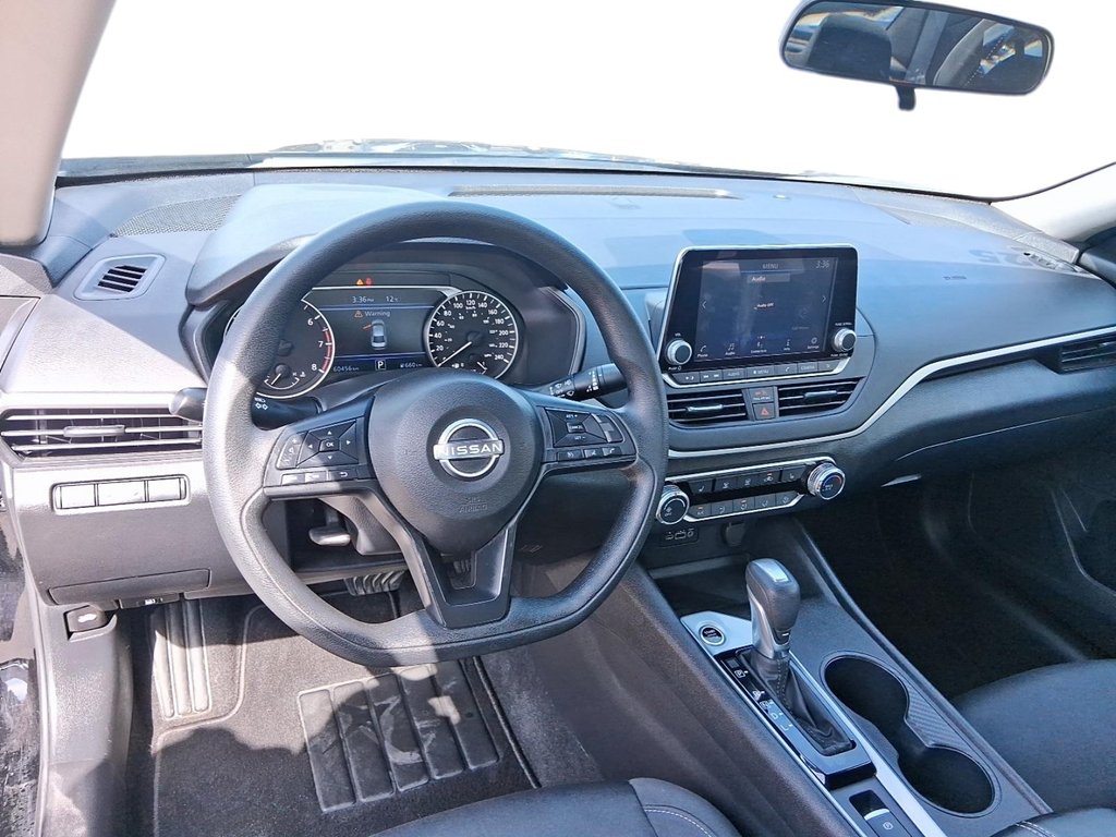 2025 Nissan Altima S AWD in Stratford, Ontario - 10 - w1024h768px