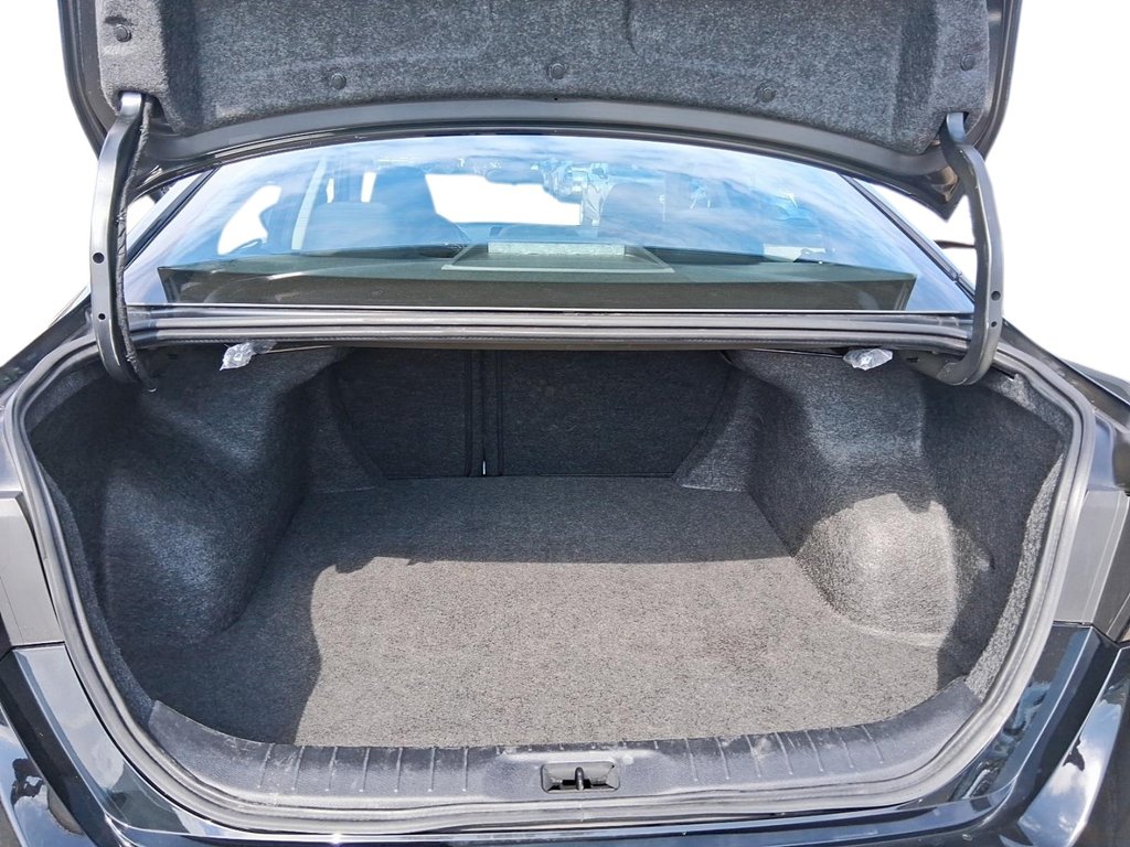 2025 Nissan Altima S AWD in Stratford, Ontario - 6 - w1024h768px