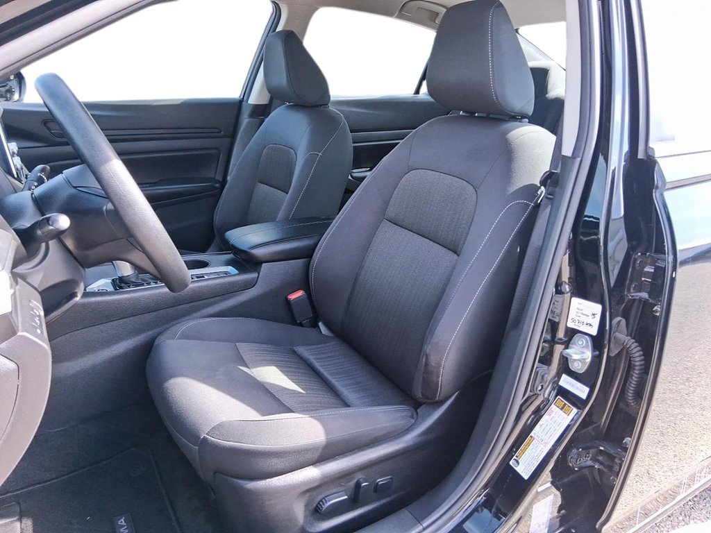 2025 Nissan Altima S AWD in Stratford, Ontario - 8 - w1024h768px