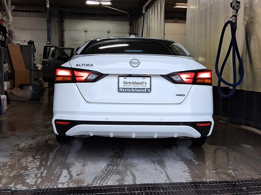 2025 Nissan Altima S AWD in Stratford, Ontario - 3 - w1024h768px