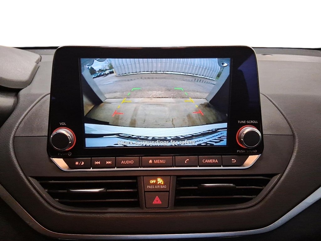 2025 Nissan Altima S AWD in Stratford, Ontario - 18 - w1024h768px