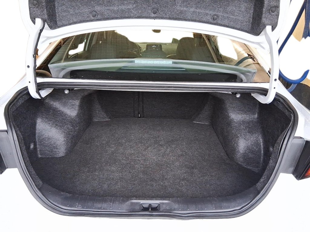 2025 Nissan Altima S AWD in Stratford, Ontario - 6 - w1024h768px