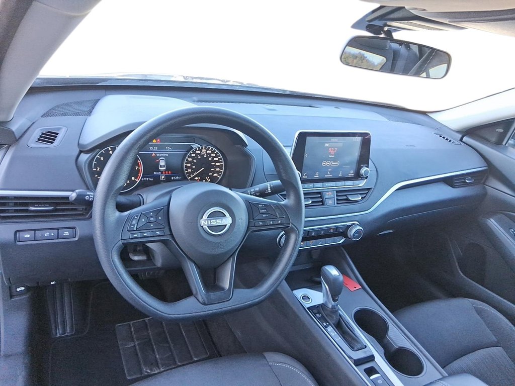 2025 Nissan Altima S AWD in Stratford, Ontario - 10 - w1024h768px