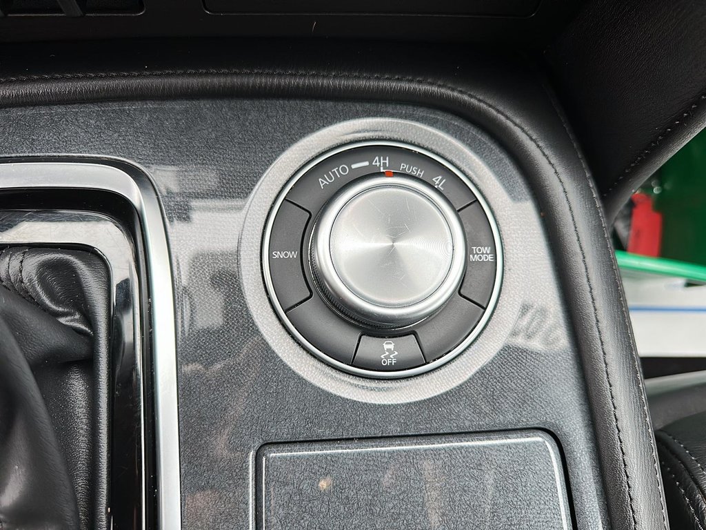 2023 Nissan Armada SL at in Stratford, Ontario - 15 - w1024h768px