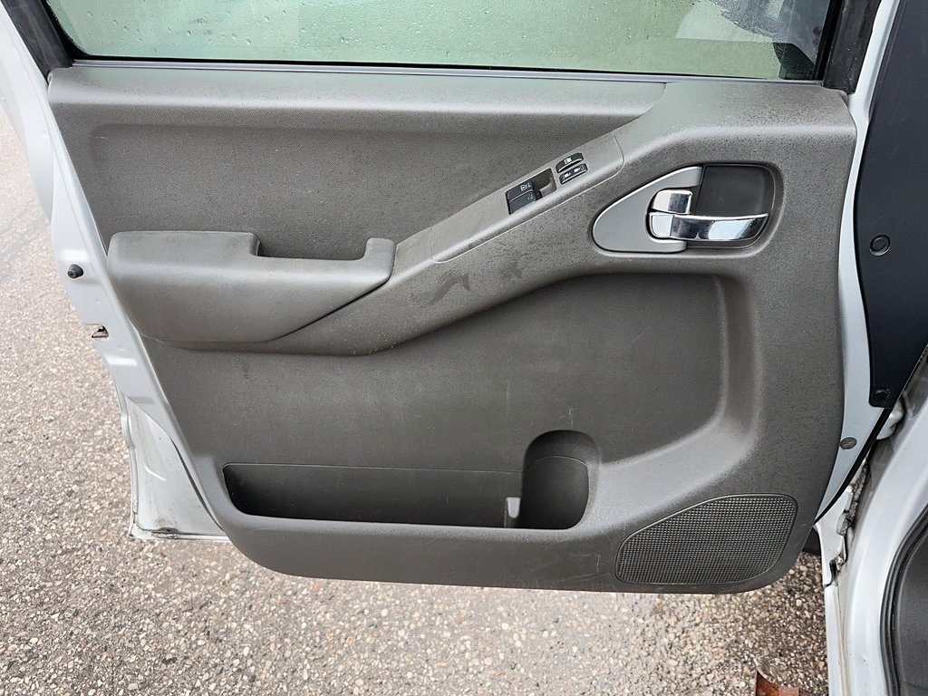 2012 Nissan Frontier King Cab S 4X2 at in Stratford, Ontario - 9 - w1024h768px