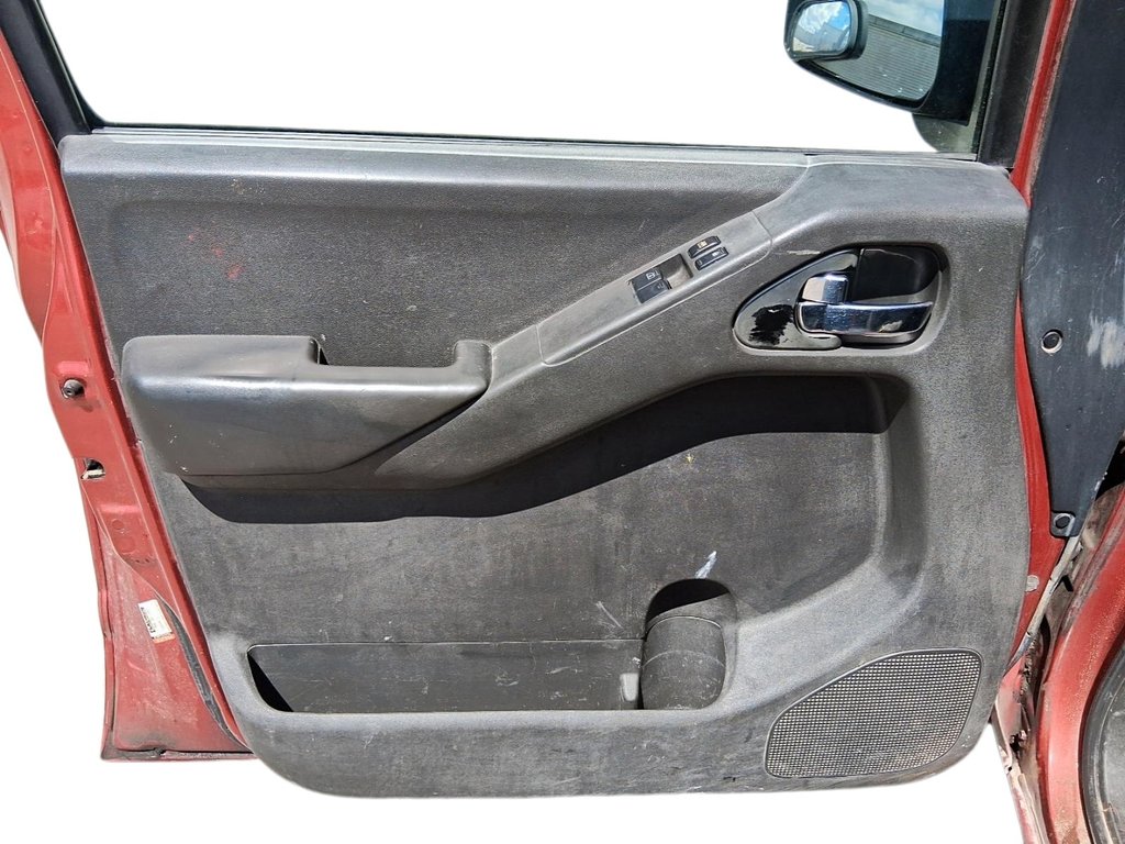 2012 Nissan Frontier King Cab SV-V6 4X2 at in Stratford, Ontario - 10 - w1024h768px