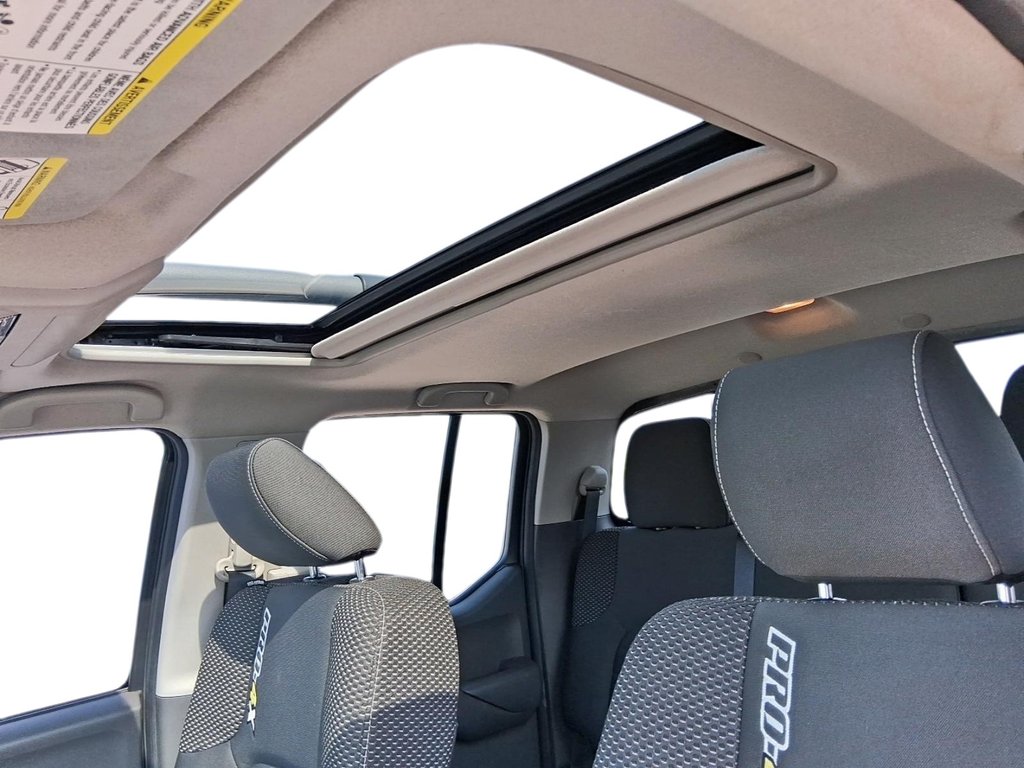 2018 Nissan Frontier King Cab PRO-4X 4X4 at in Stratford, Ontario - 18 - w1024h768px