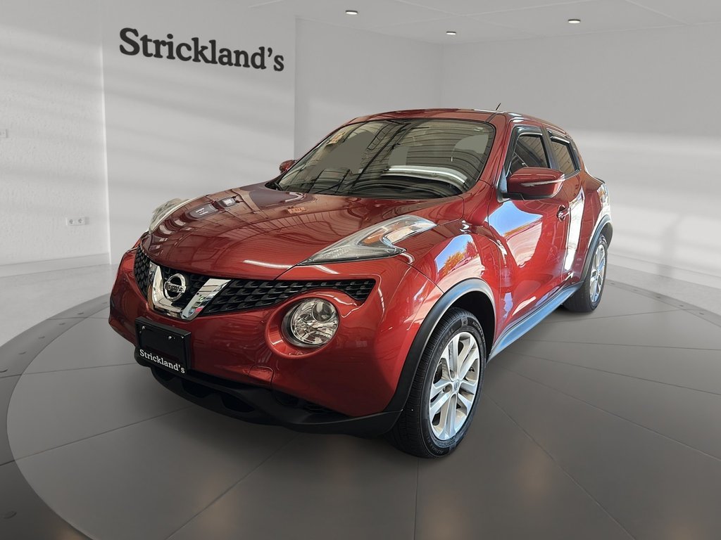 2016 Nissan Juke SV FWD CVT in Stratford, Ontario - 1 - w1024h768px