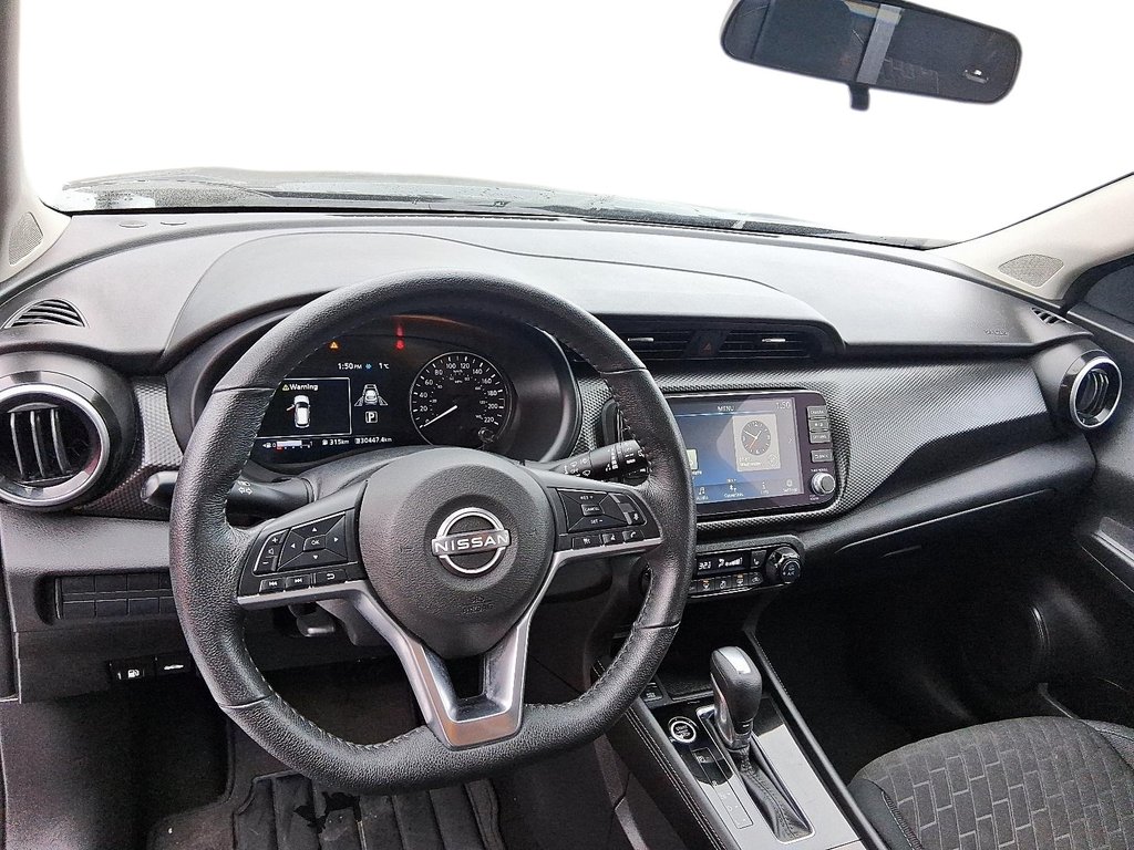 2025 Nissan Kicks Play SV FWD in Stratford, Ontario - 10 - w1024h768px