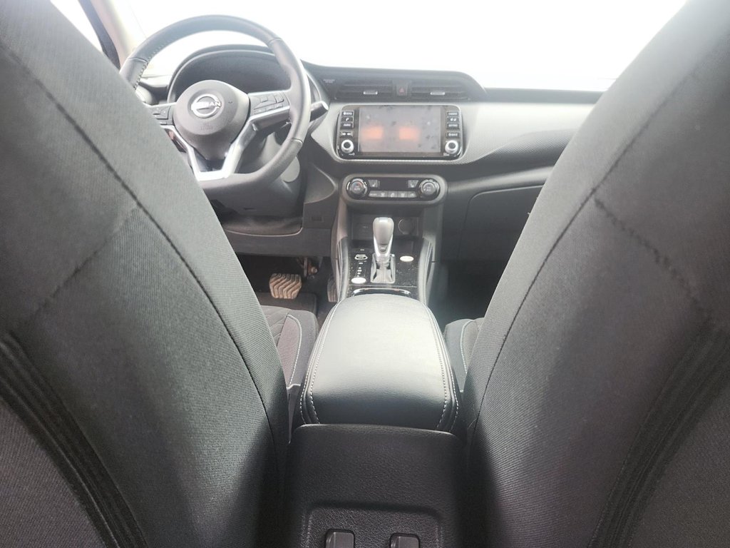 2025 Nissan Kicks Play SV FWD in Stratford, Ontario - 9 - w1024h768px
