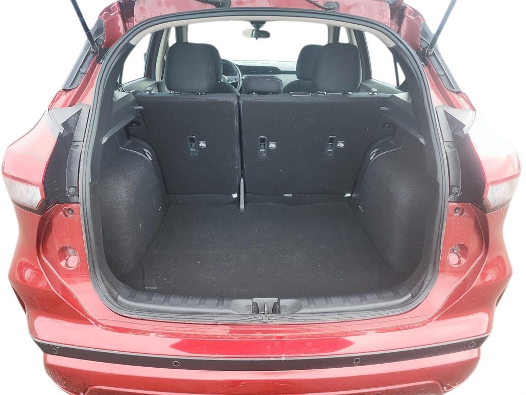 2025 Nissan Kicks Play SV FWD in Stratford, Ontario - 6 - w1024h768px