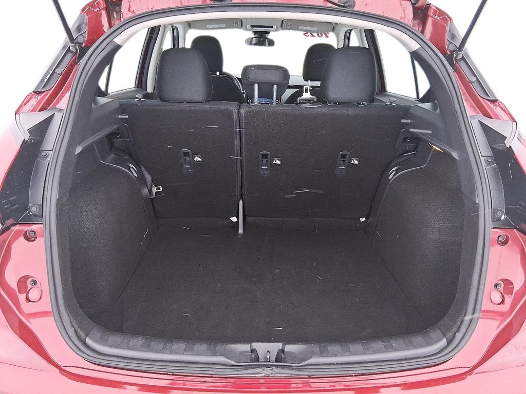 2025 Nissan Kicks Play SV FWD in Stratford, Ontario - 6 - w1024h768px