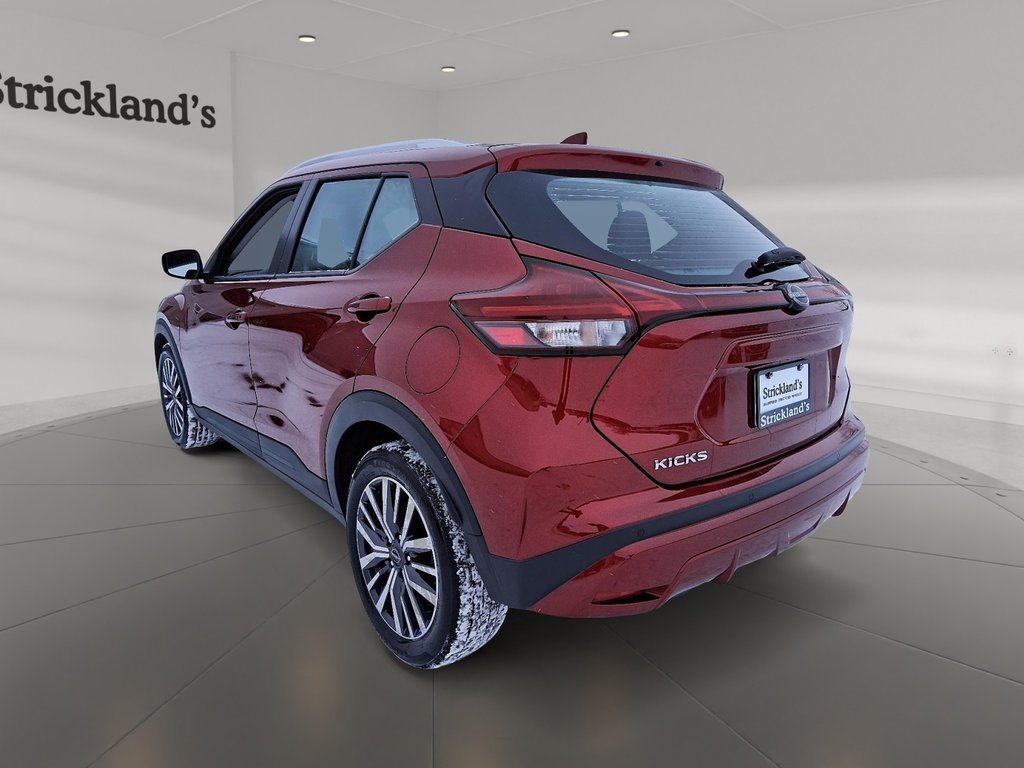 2025 Nissan Kicks Play SV FWD in Stratford, Ontario - 4 - w1024h768px