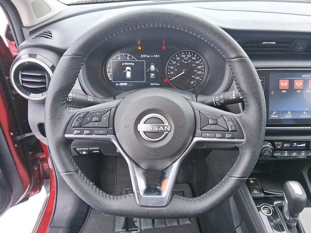 2025 Nissan Kicks Play SV FWD in Stratford, Ontario - 12 - w1024h768px