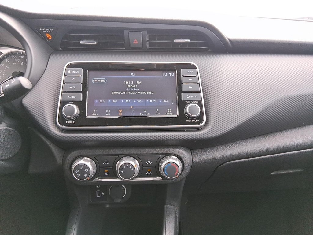 2025 Nissan Kicks Play S FWD in Stratford, Ontario - 15 - w1024h768px