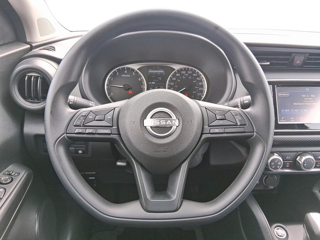 2025 Nissan Kicks Play S FWD in Stratford, Ontario - 12 - w1024h768px