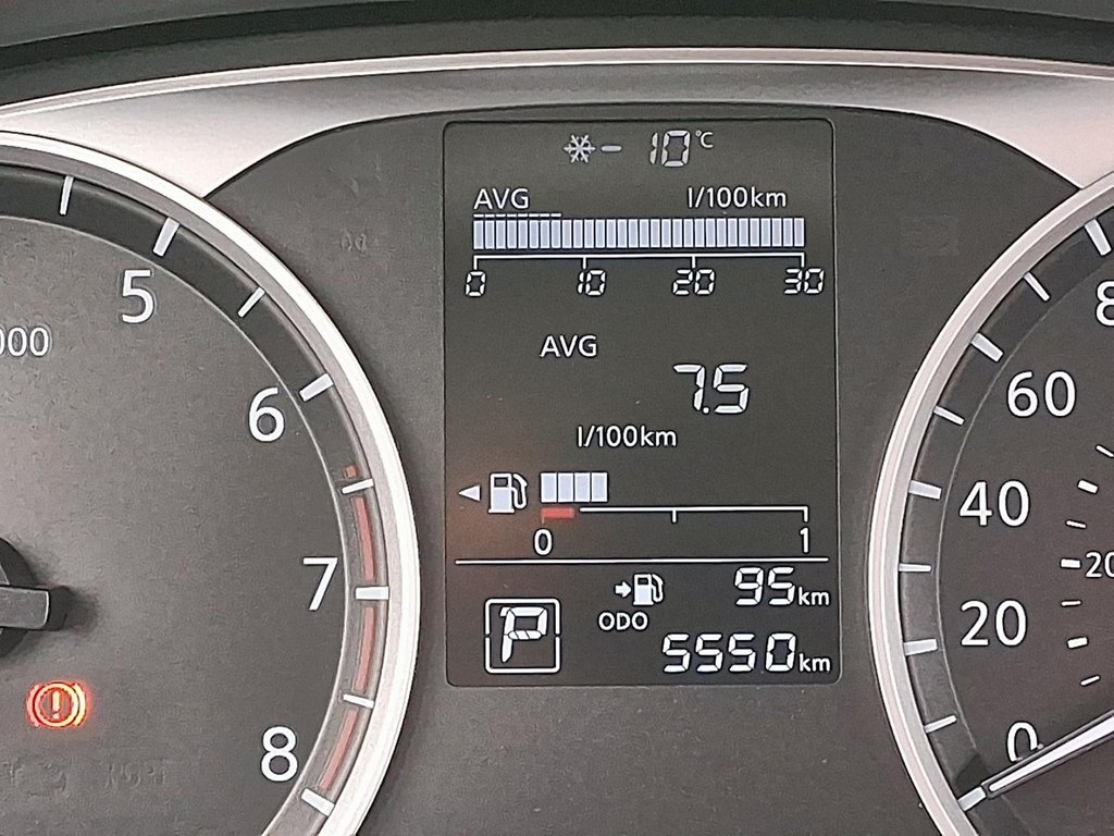 2025 Nissan Kicks Play S FWD in Stratford, Ontario - 13 - w1024h768px